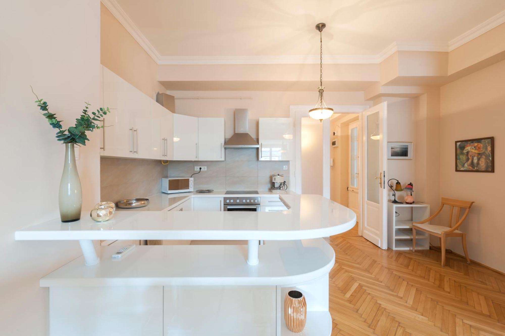 View To The Roofs Luxury Apartment With 2 Bedrooms Budapest Luaran gambar